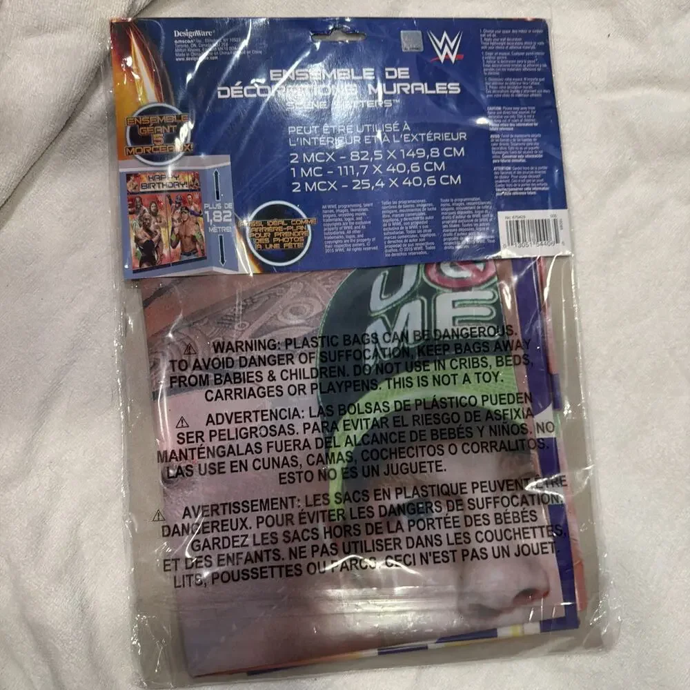 New Sealed WWE Scene Setter Wall Decorating Kit